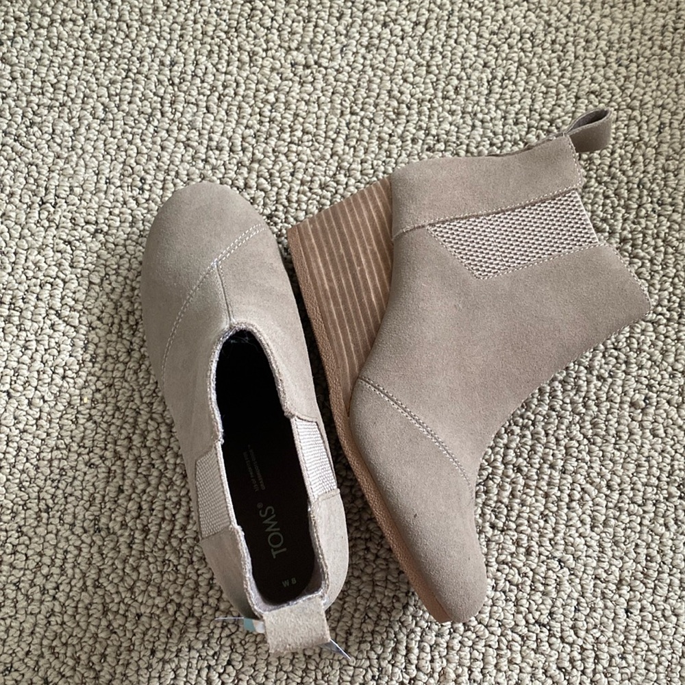 Tom’s Beige Suede Booties!